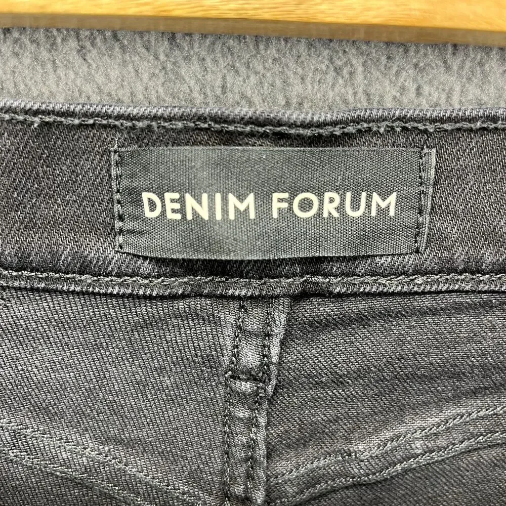 Denim Forum‎ Shorts Womens 24 Black The Arlo Denim Shorts Raw Hem